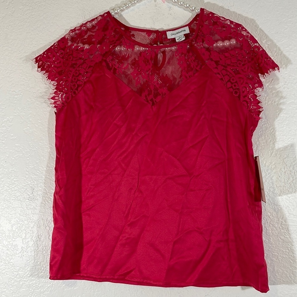 Calligraphie Silky With Lace Top & Keyhole Back Short Sleeve Blouse Medium New